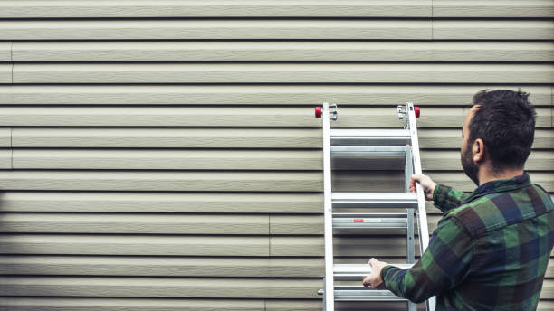 Best Storm Damage Siding Repair  in Summit, MS